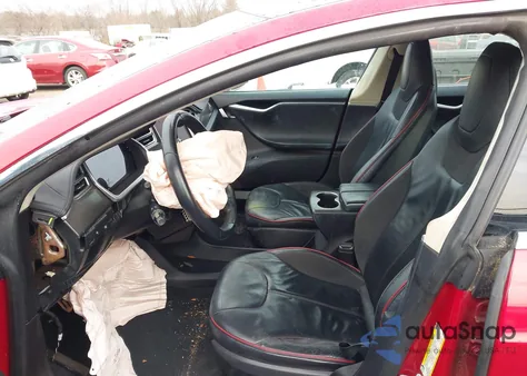 2013 Tesla Model S Performance из США, поврежденный, VIN 5YJSA1CP1DFP11637